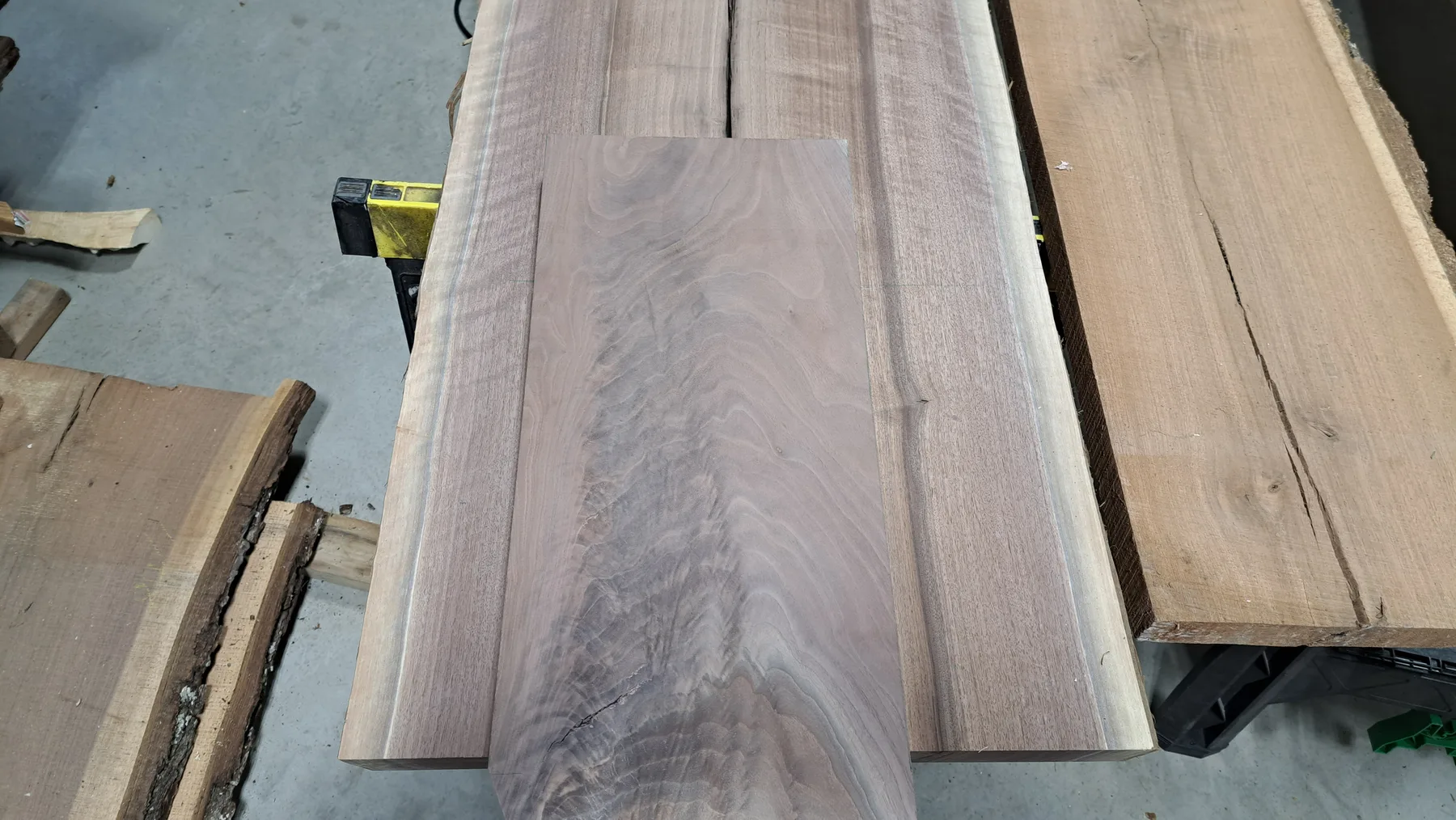 keystone walnut dining table behind the build photo 1